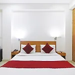 Hotel Trendy Residency