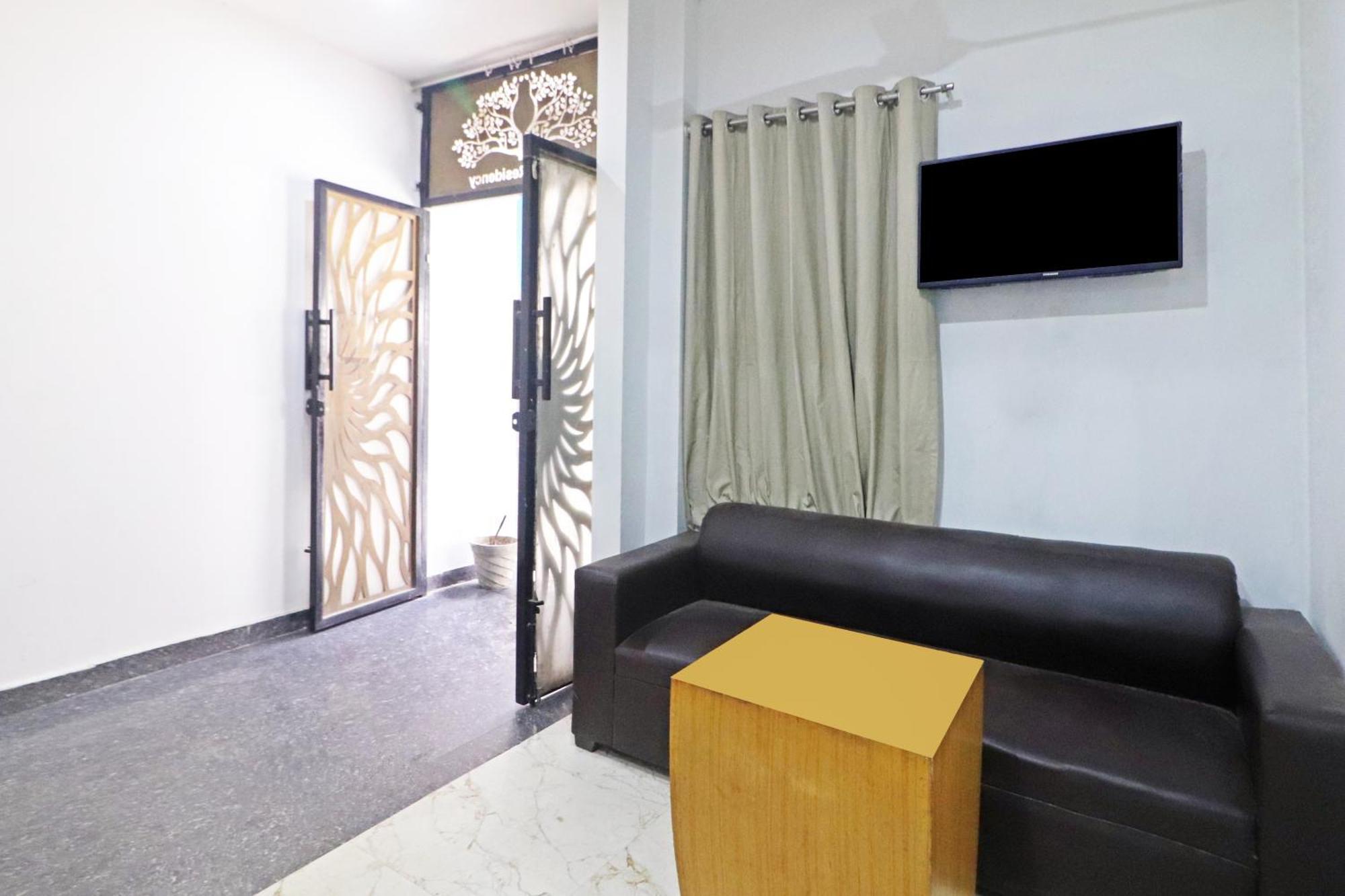 Trendy Residency Hotel 3*