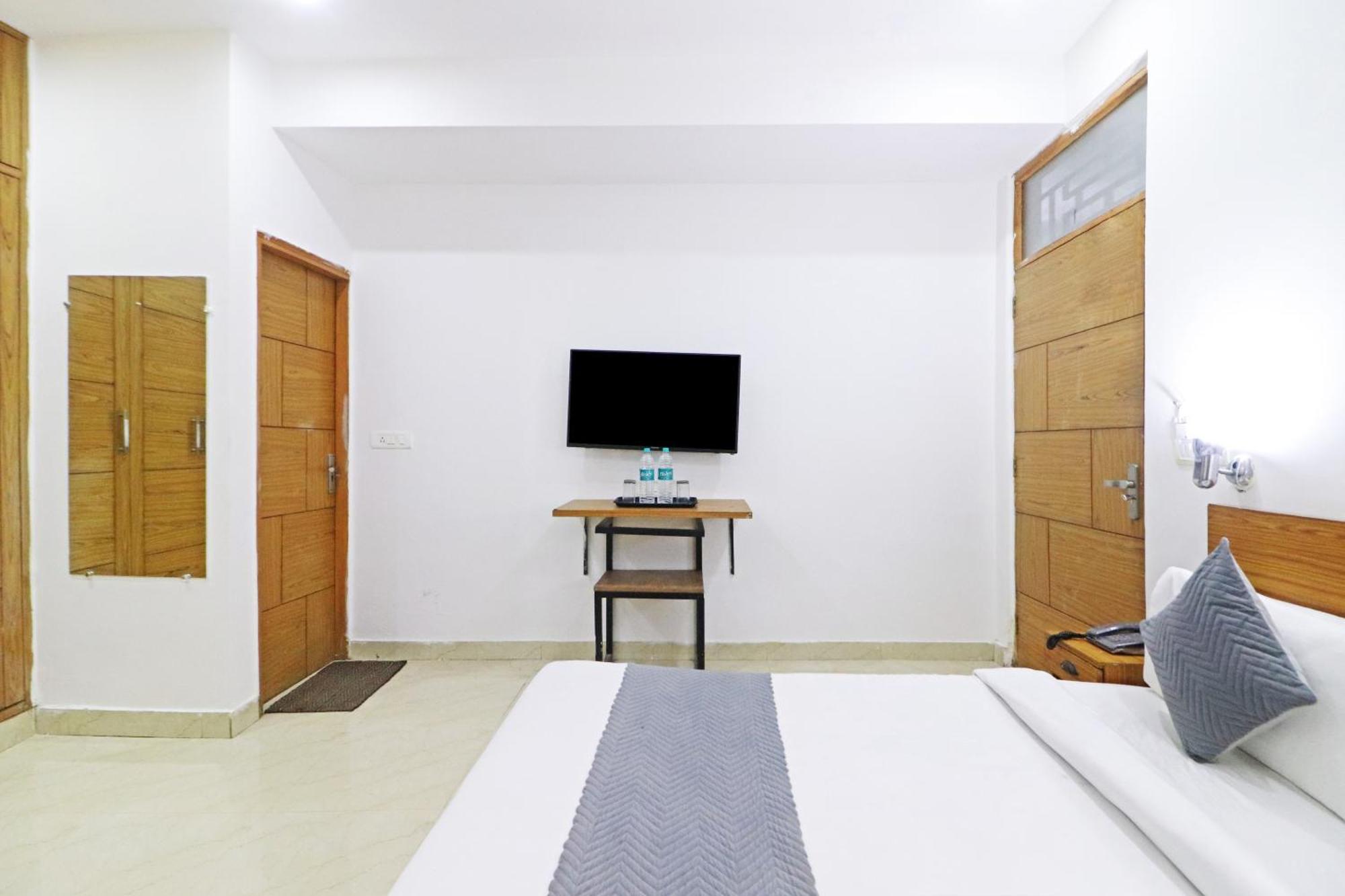 Trendy Residency Hotel 3*