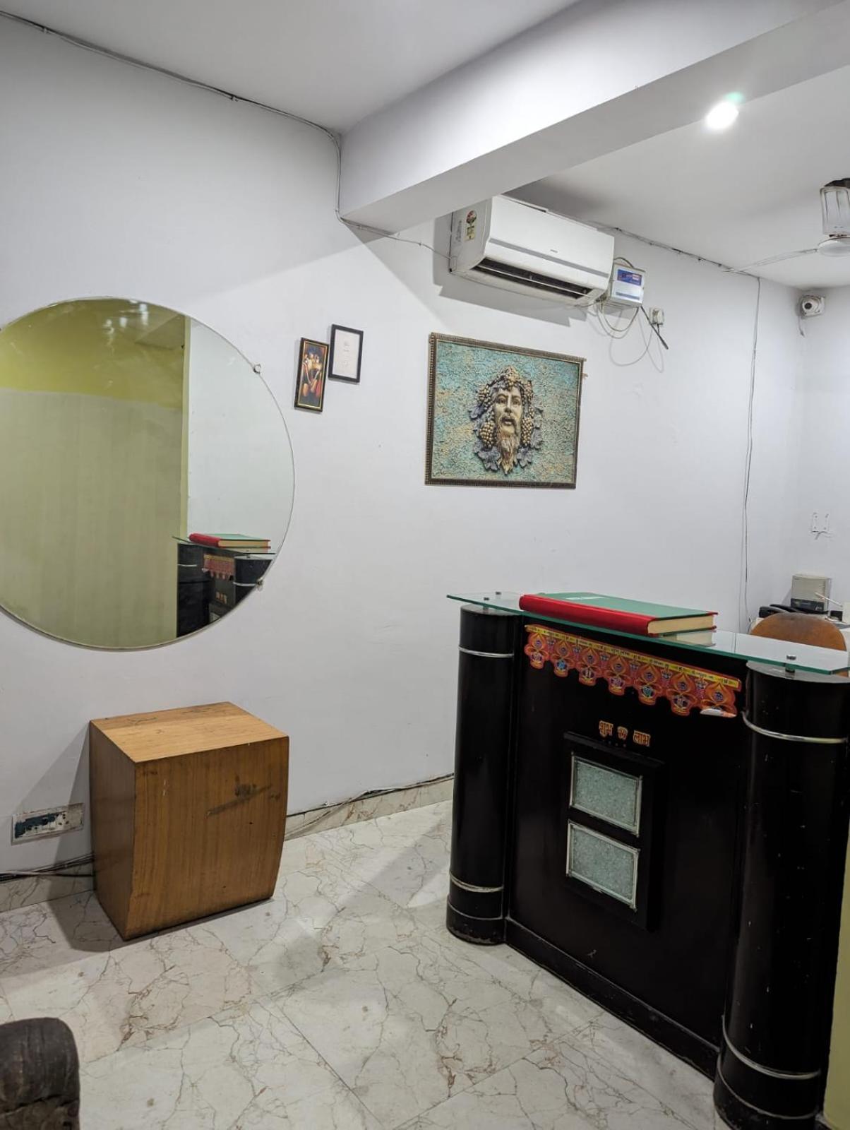 Hotel Trendy Residency New Delhi